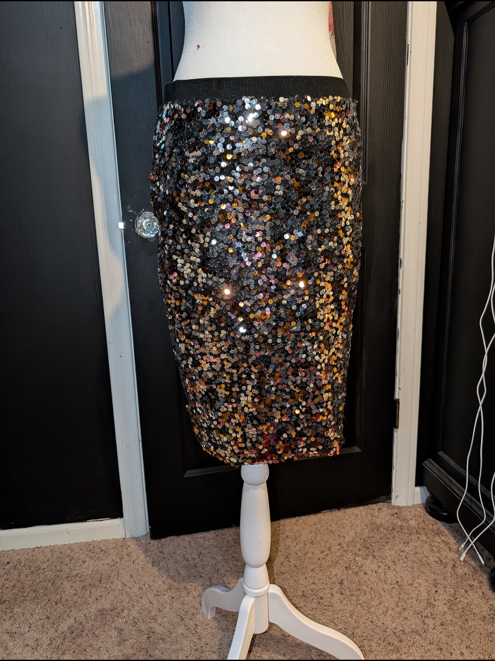 H&M Black Sequin Pencil Skirt with Metallic Accents